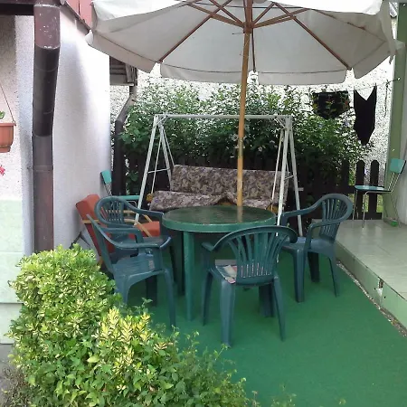 Utulny Privat Csemi Апартаменты *